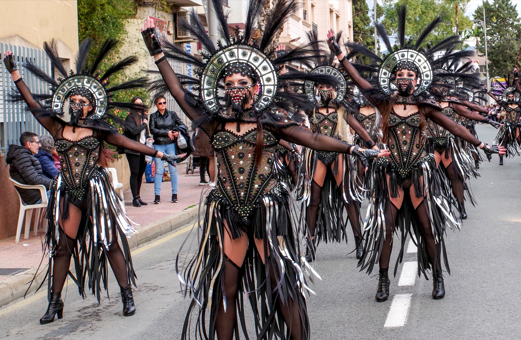 La Comparsa Alhanza Guerreras se hace con el primer premio del Carnaval de Alhama de Murcia